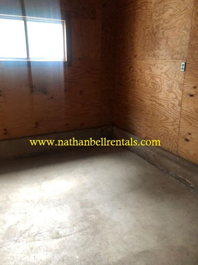Building Photo - 2435 Clark Ln