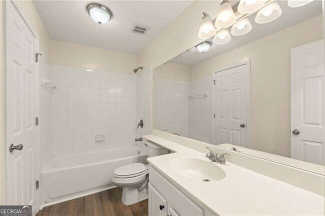 Building Photo - 523 Warm Springs Cir