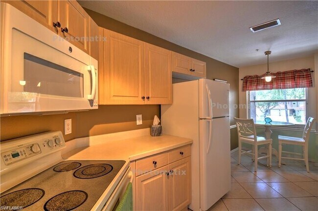 Building Photo - 6770 Huntington Lakes Cir