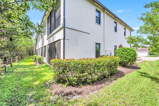 Building Photo - 9206 Passiflora Wy
