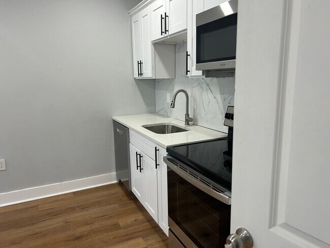 Building Photo - 1709 S 22nd St