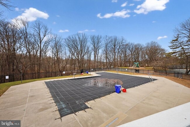 Building Photo - 7 Pickering Ct