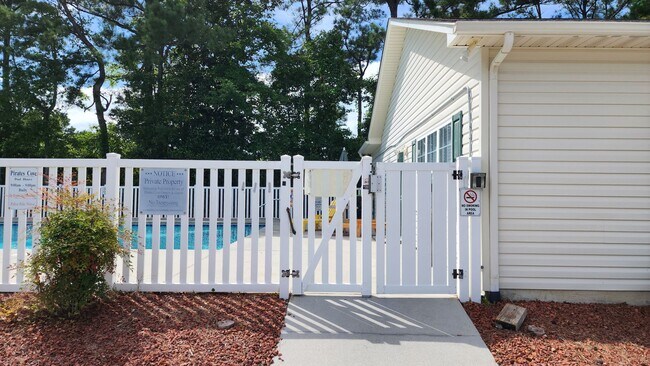 Building Photo - Townhome in Swansboro with 2 Master Suites + Community Pool. Showings Available!