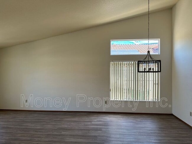 Building Photo - 1766 Bristol Ct