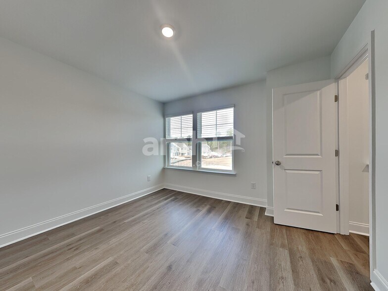 Building Photo - 168 Portside Pk Dr