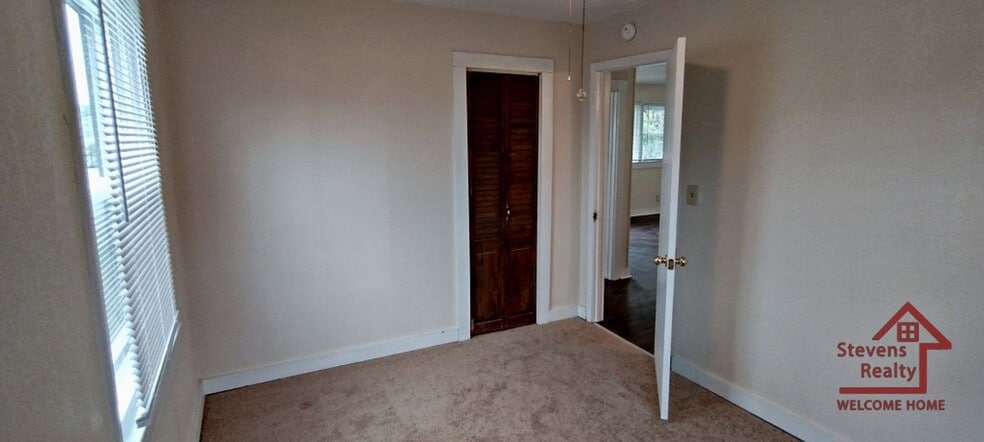 Building Photo - 25 N Franklin Ave