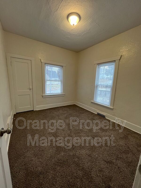 Building Photo - 4123 Wirt St