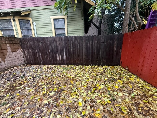 Building Photo - 2824 I St