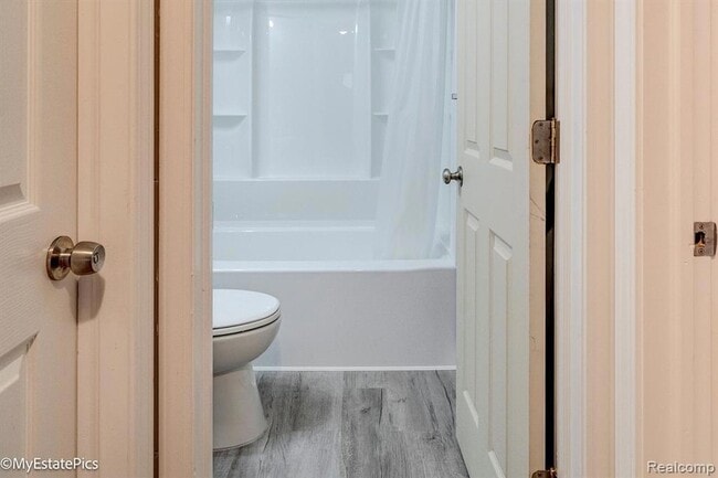 Building Photo - 6151 Helen St