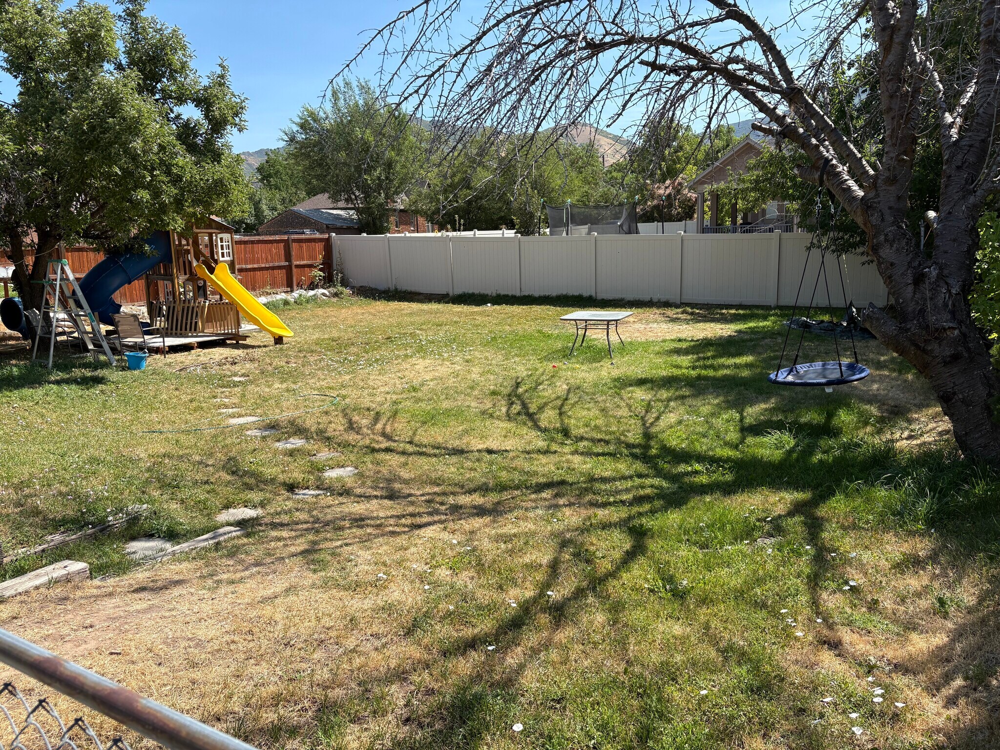 Building Photo - 2112 E Donegal Cir