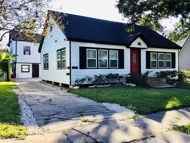 Building Photo - 5530 Truett St