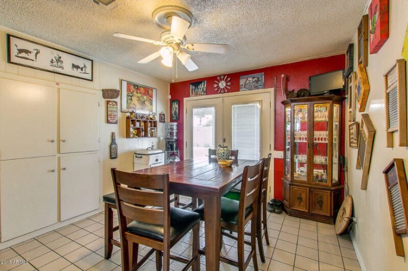 Building Photo - 6413 W Glenrosa Ave