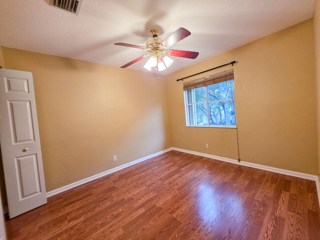 Building Photo - 4434 Lake Lucerne Cir