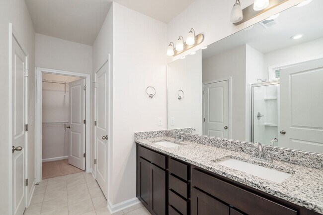 Building Photo - 618 Count Fleet Ct