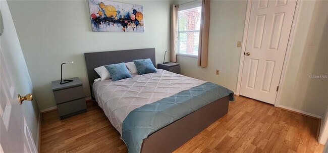 Building Photo - 2400 Feather Sound Dr