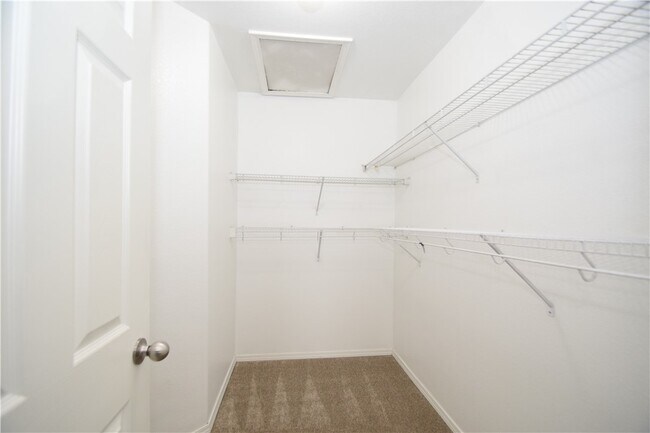 Building Photo - 2914 N 14th Ct