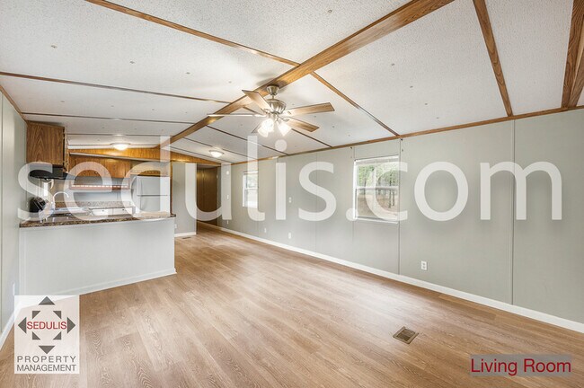 Building Photo - 354 Frankie Ln