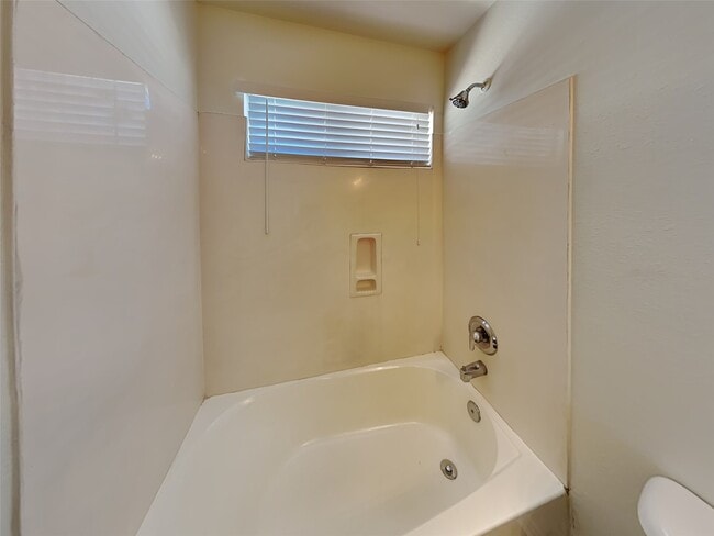 Building Photo - 9514 Chapelstone Ct