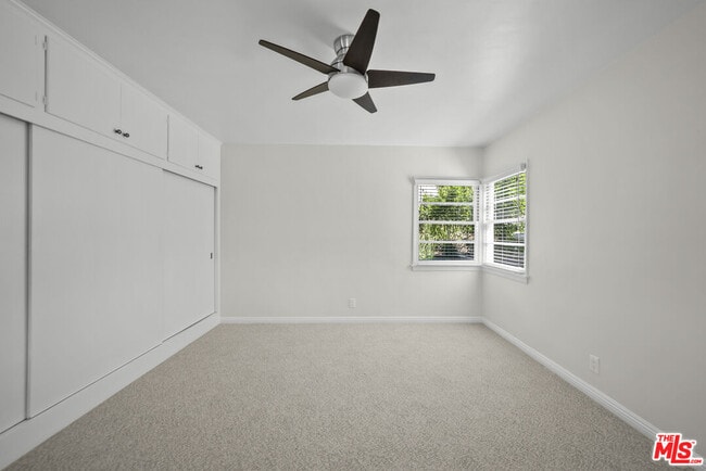 Building Photo - 100 E Kenneth Rd