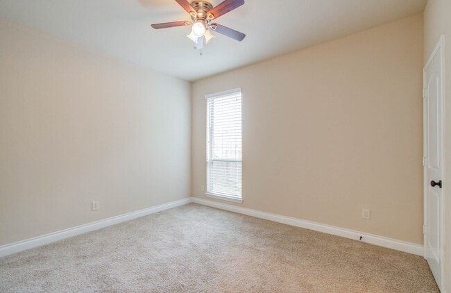 Building Photo - 1202 Watercrest Park Ln