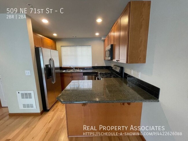 Building Photo - 509 NE 71st St