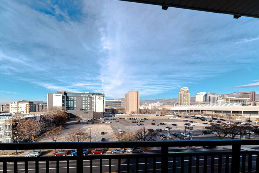Building Photo - 241 W 200 S