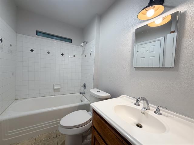 Building Photo - 108 Sunset Cir