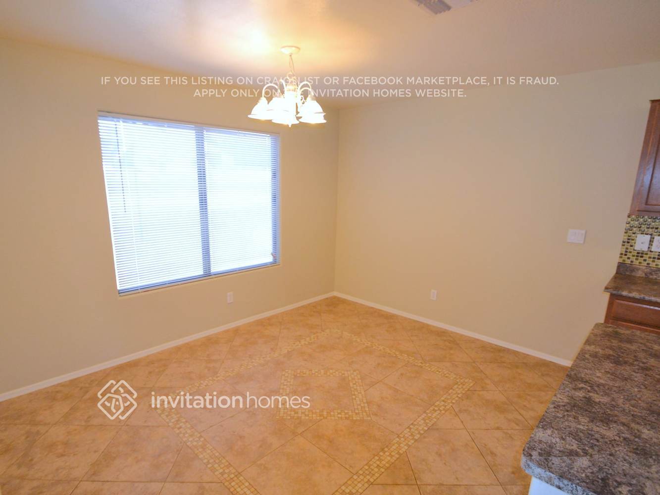 Building Photo - 2162 E Cochise Ave