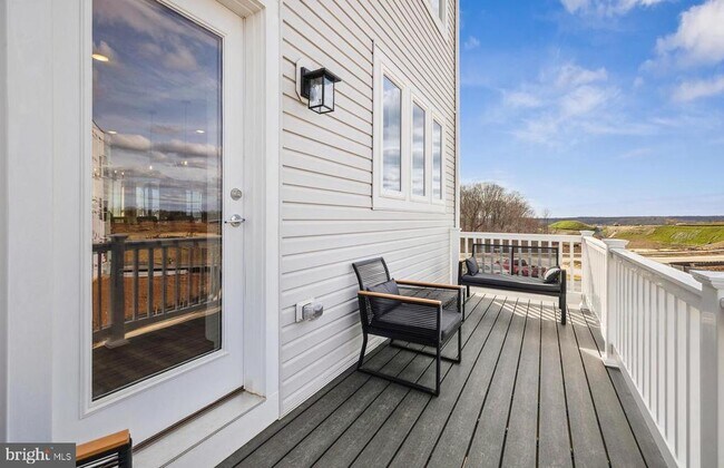 Building Photo - 14430 Leafhopper Dr