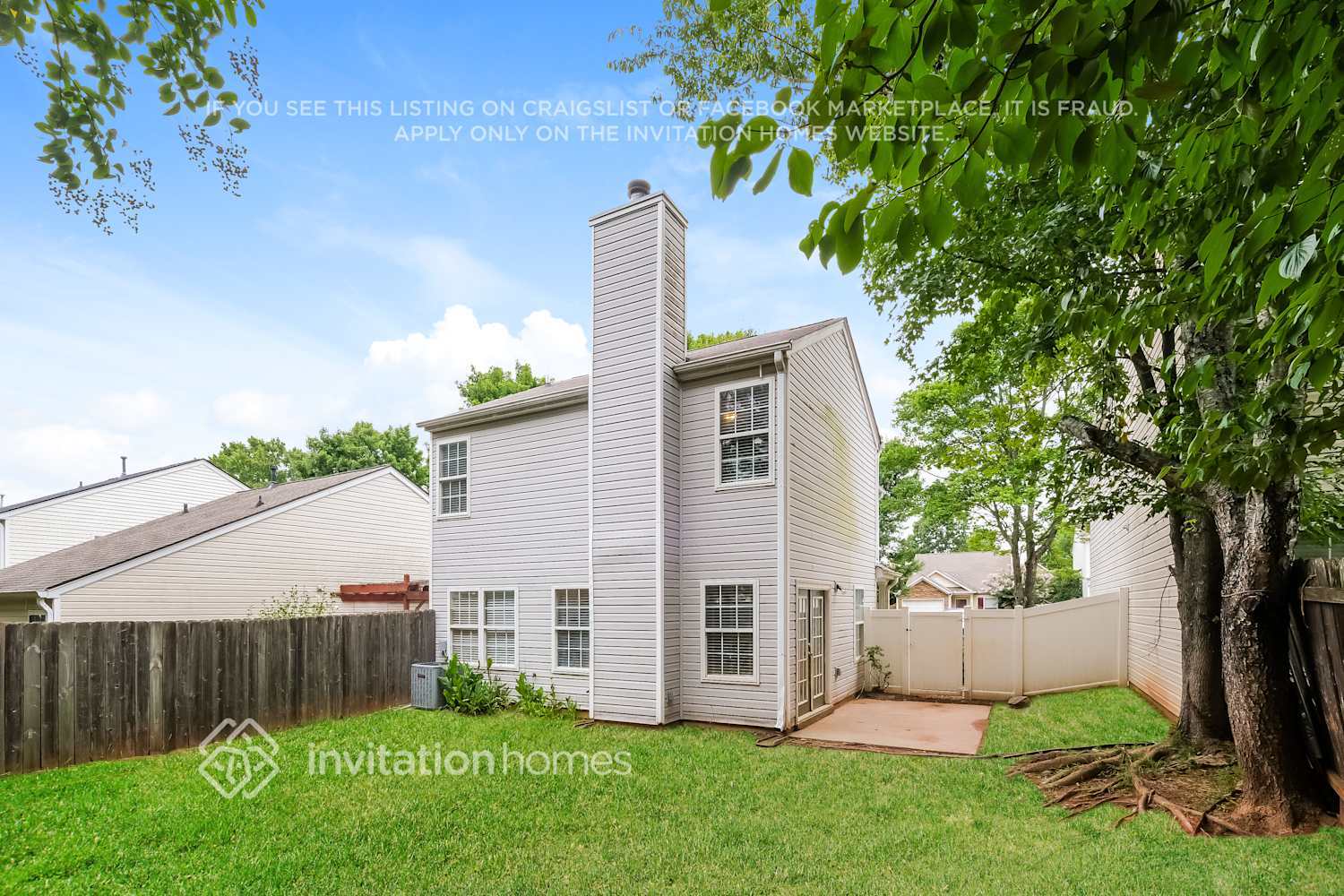 Building Photo - 2195 Lexington Ln