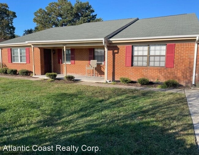 3 br, 1.5 bath House 6049A Old College D... 6049 Old College Dr