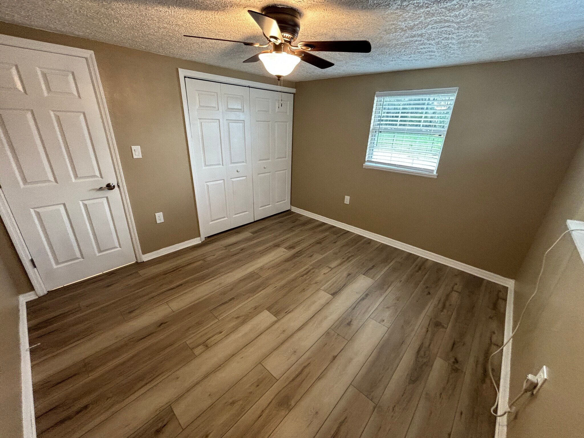 Building Photo - 1207 W Pierce St