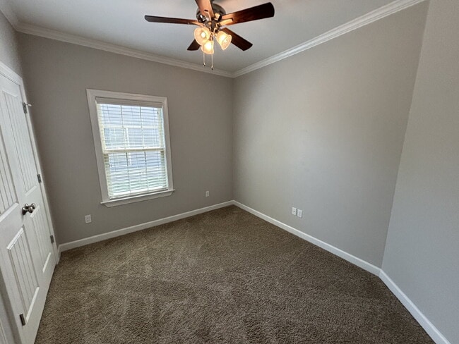 Building Photo - FOR RENT in Dothan, AL!!
