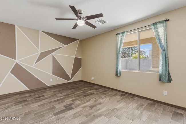 Building Photo - 7422 S 28th Pl