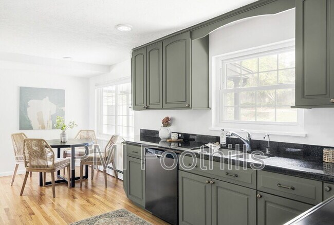 Building Photo - 6982 Estes Dr