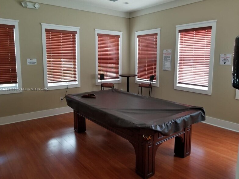 Building Photo - 11412 NW 74th Ter