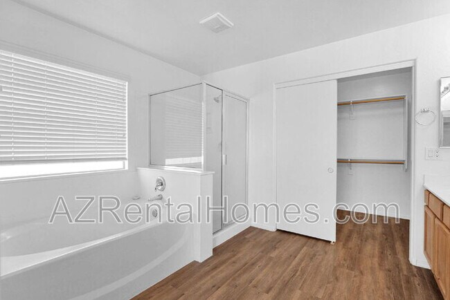 Building Photo - 11187 W Tonto St