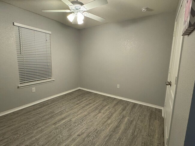 Building Photo - Coming soon... Move in May 8th, 2026