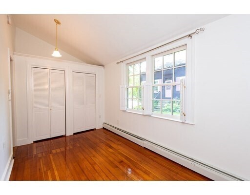 Building Photo - 87 High St