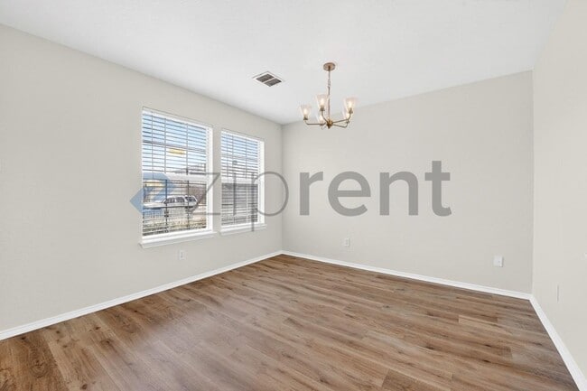 Building Photo - 1626 White Oak Rd