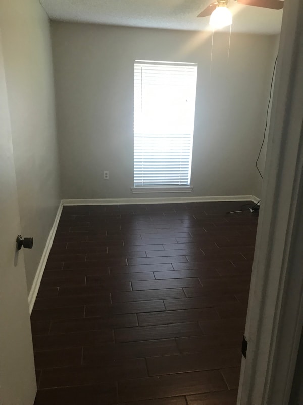 Building Photo - 15016 Lynbrook Dr