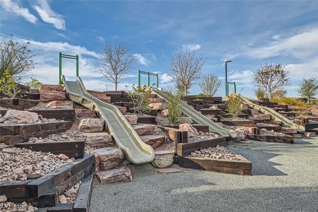 Building Photo - 340 Mezzaforte St