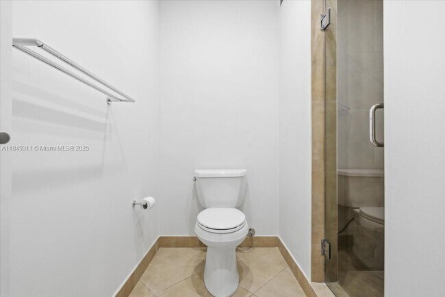 Building Photo - 2451 Brickell Ave