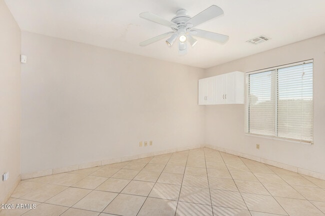 Building Photo - 8812 W Pinnacle Peak Rd