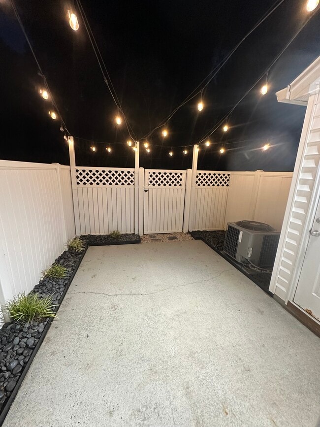 Perfect for nights out! - 1215 Green Oaks Ln