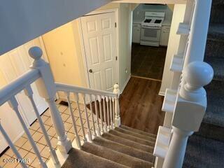 Building Photo - 4038 Somerset Ct