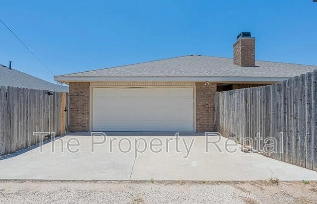 Building Photo - 2804 Dustin Dr