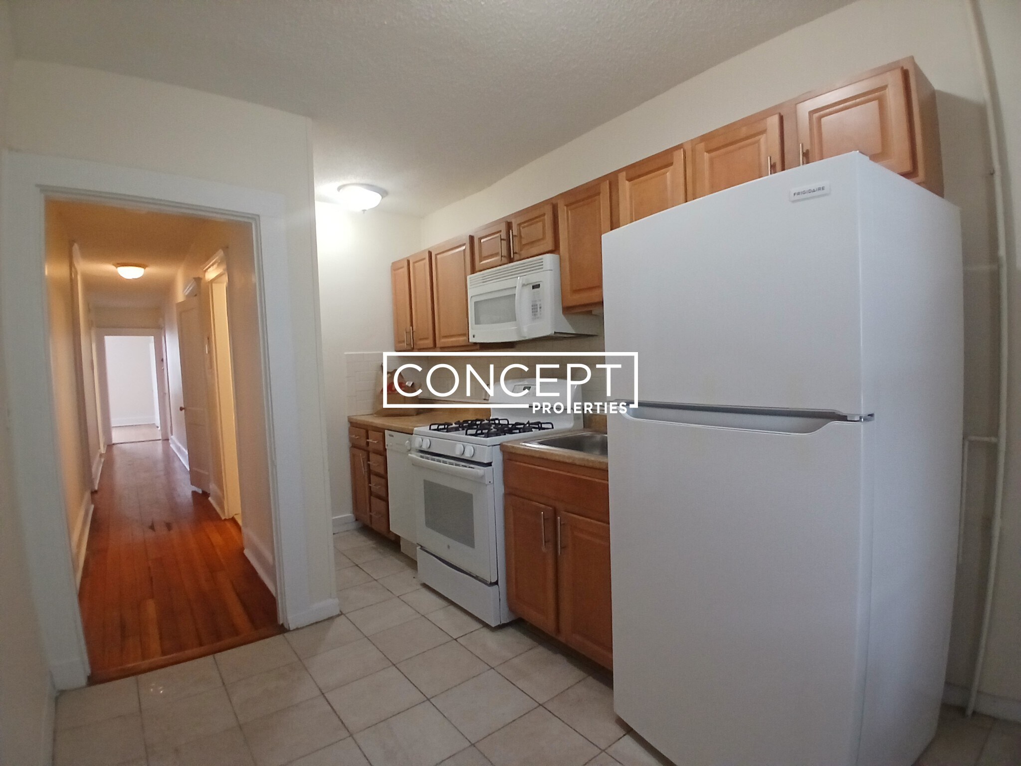 Building Photo - 15 Barrows St