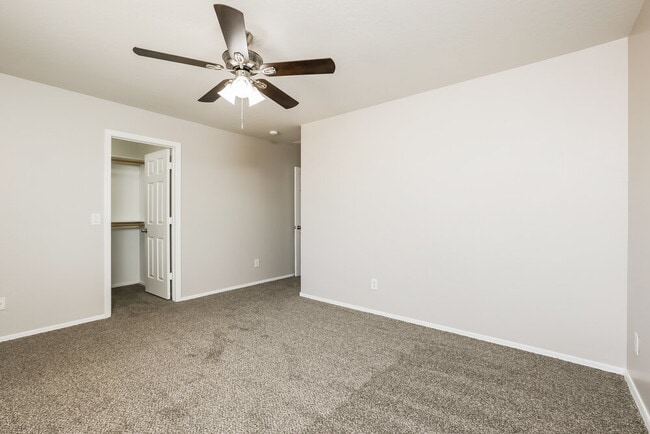 Building Photo - 5422 S Dove Valley