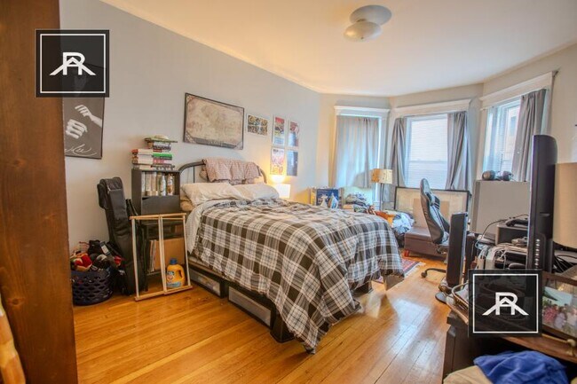 Building Photo - 2 bedroom in Allston MA 02134